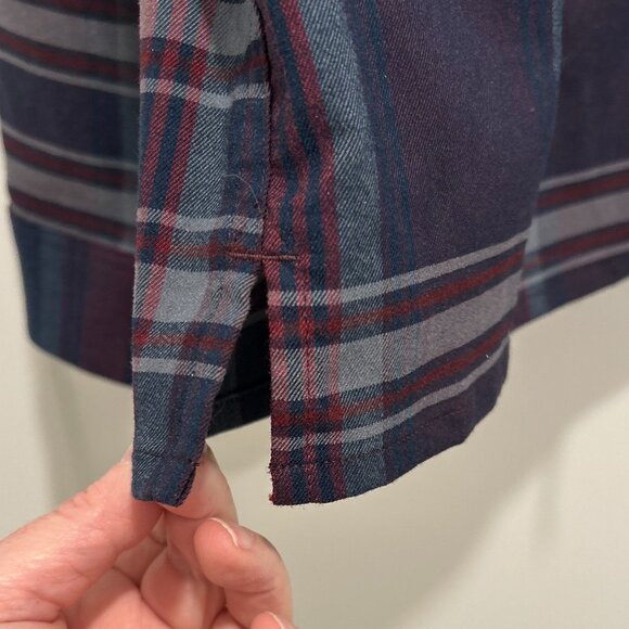 LULULEMON men's long-sleeved burgundy/navy blue plaid shirt (XXL) - Picture 3 of 5